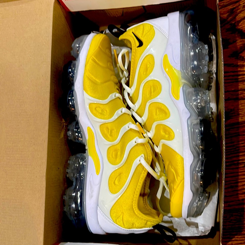 Air vapor max plus 8.5